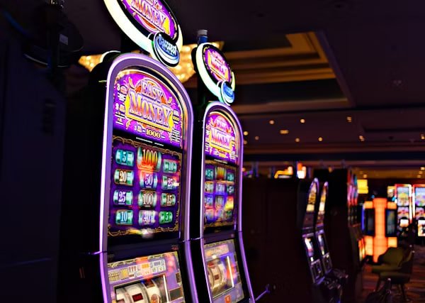 Người dùng Việt Nam trải nghiệm game bài và slot tại 197vip trên điện thoại